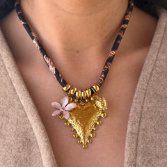 COLLAR CORAZON SAKURA