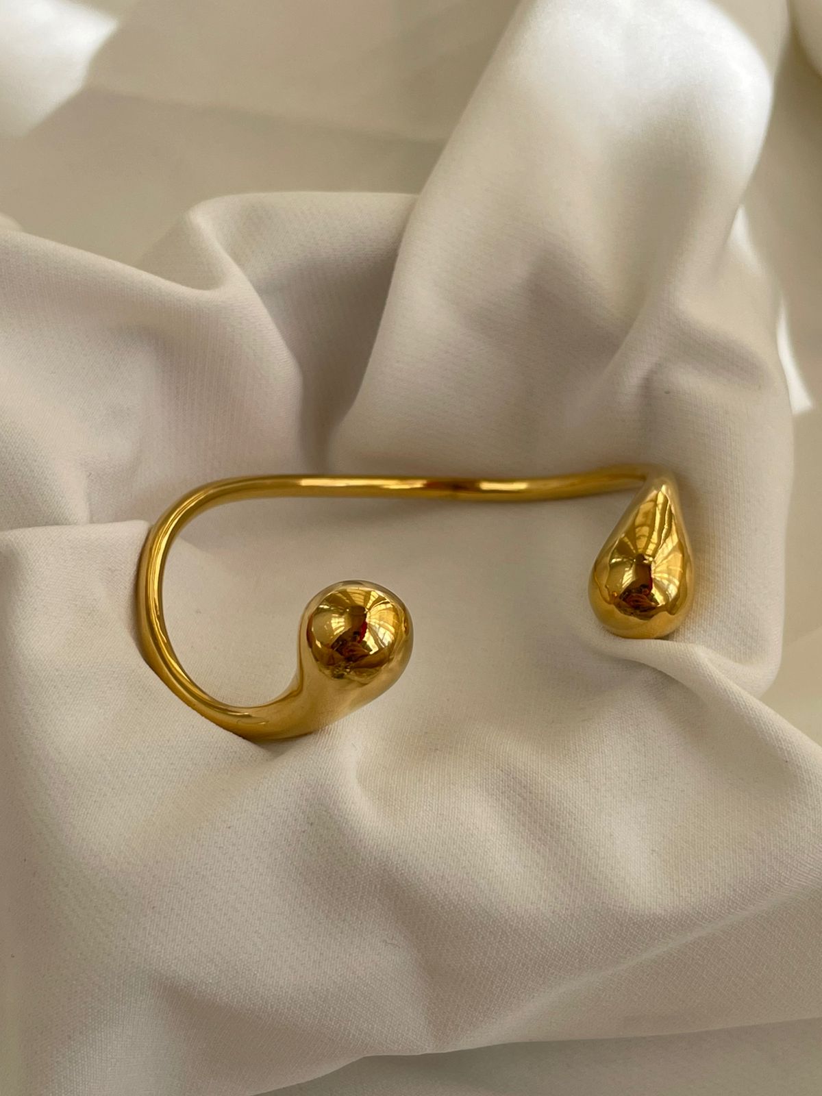 PULSERA GOTA ONDA