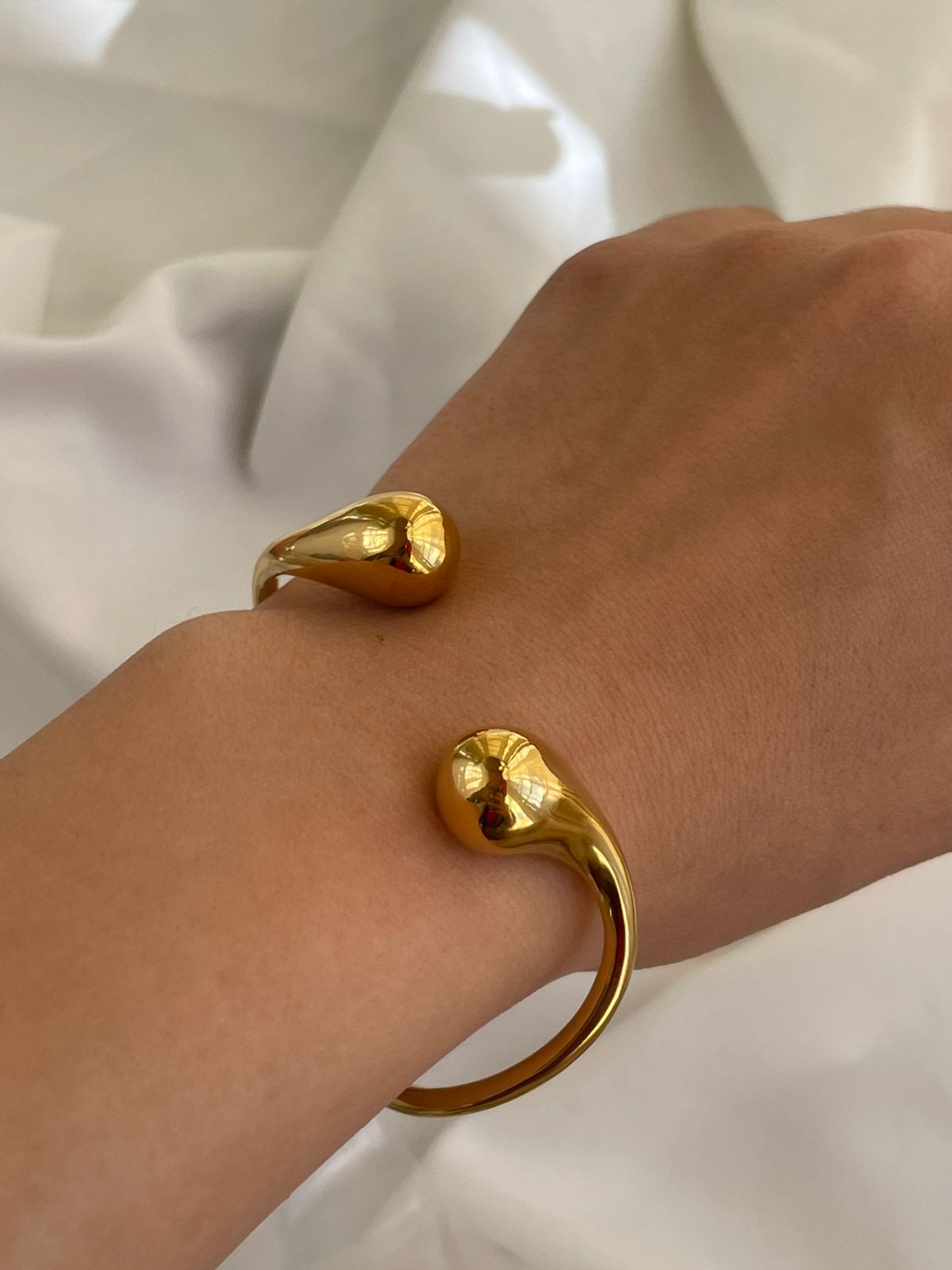 PULSERA GOTA ONDA