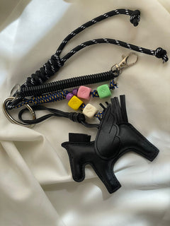 LLAVERO HORSE BLACK