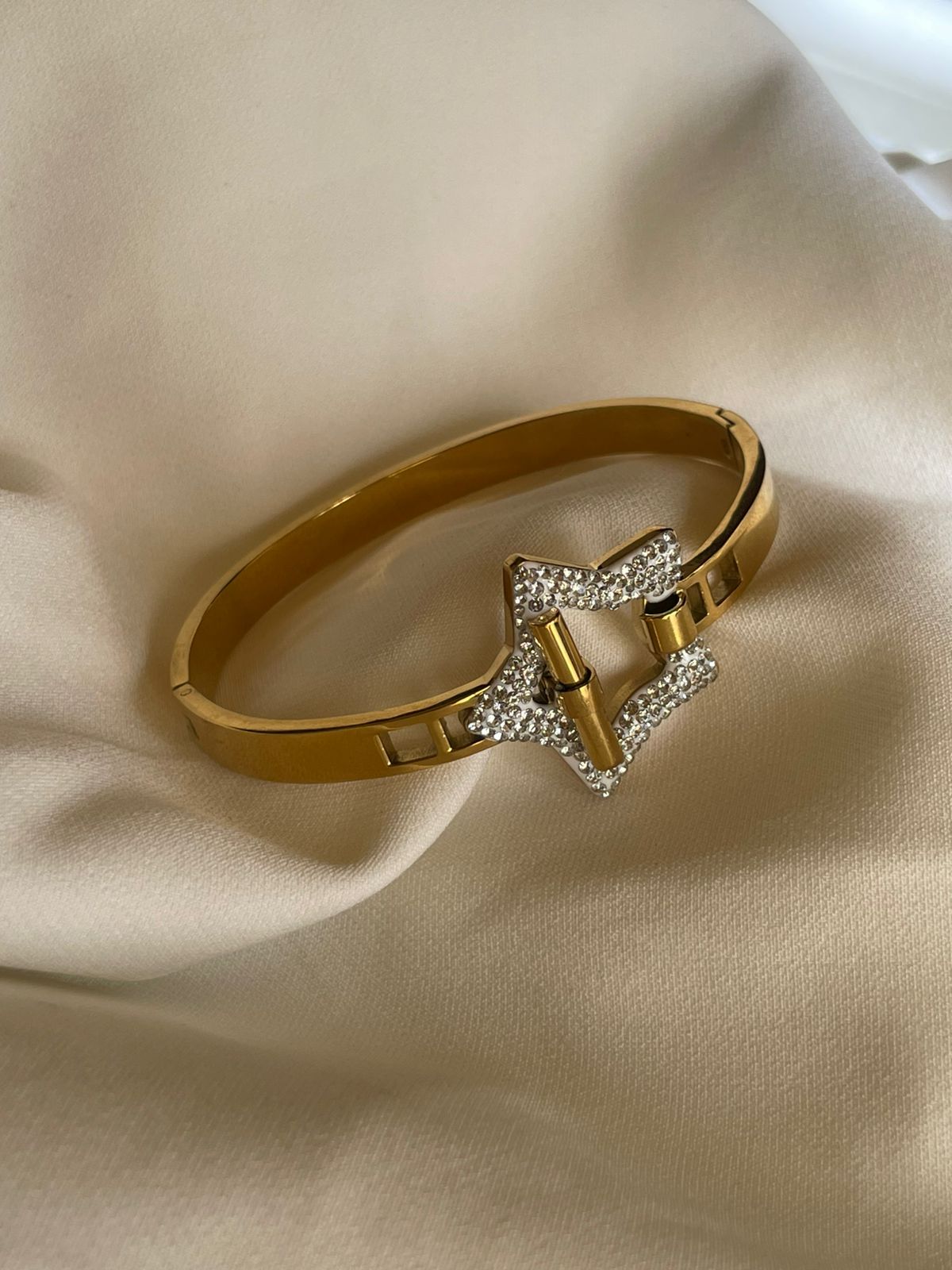 PULSERA ESTRELLA GLOW