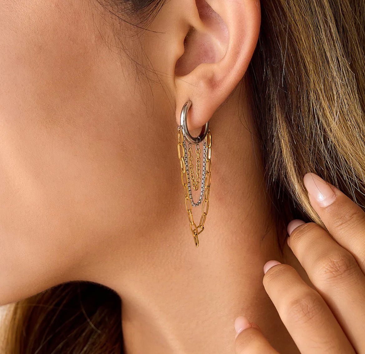 ARETES CADENA
