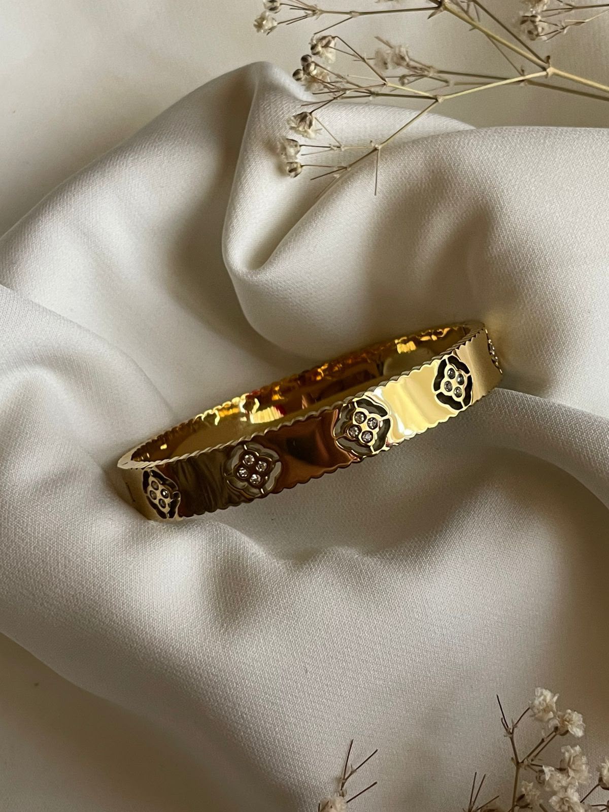 PULSERA TREBOL ELEGANTE